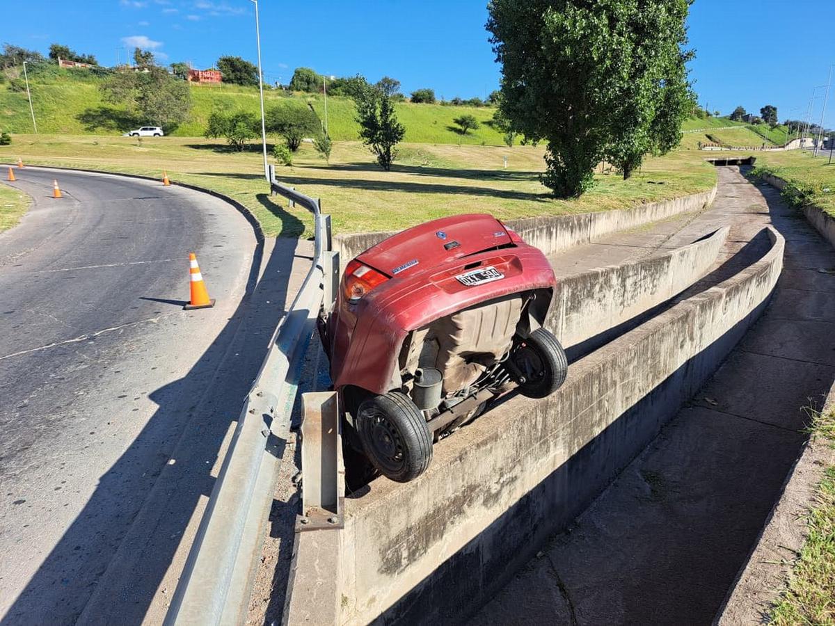 Espectacular accidente en Ruta 19.