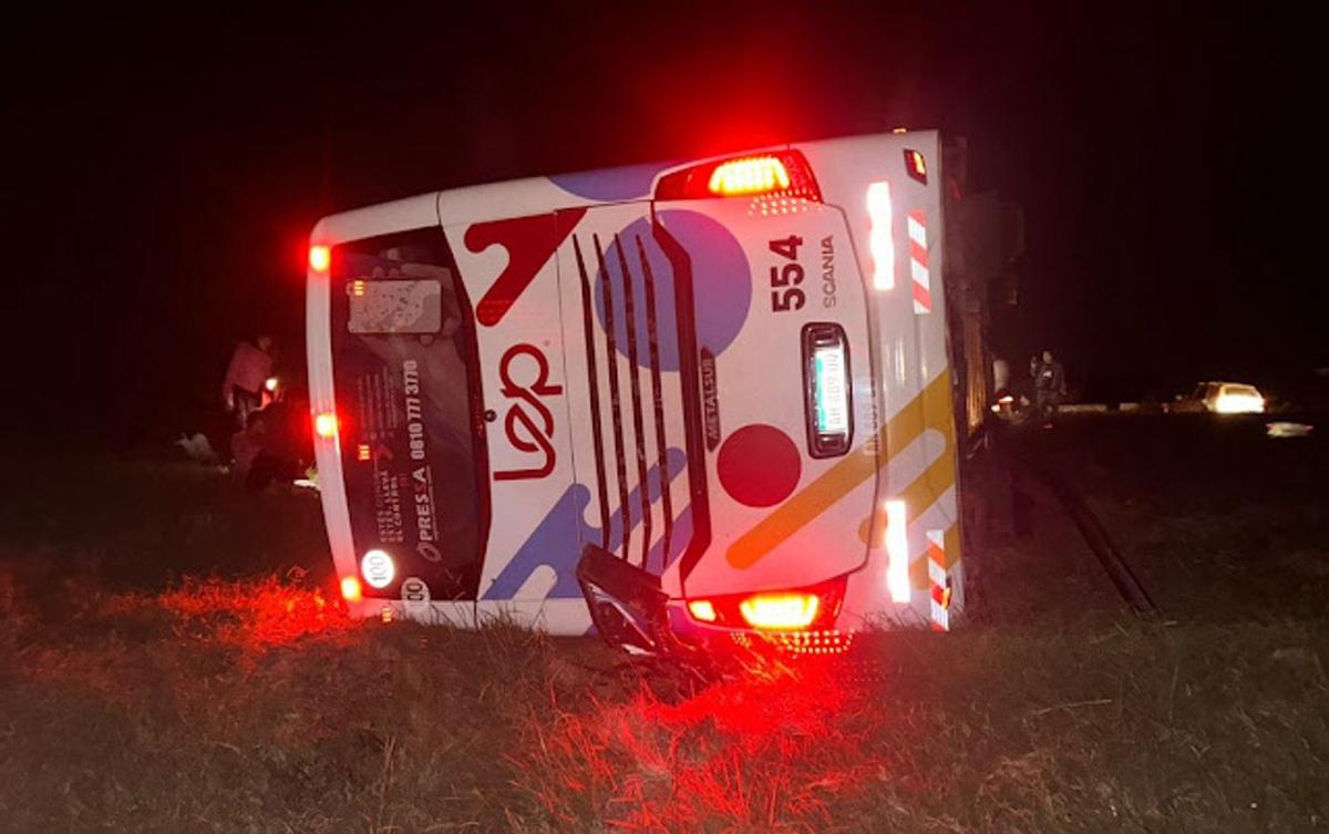 Accidente de micro en San Pedro deja más de 40 heridos en la Ruta 9