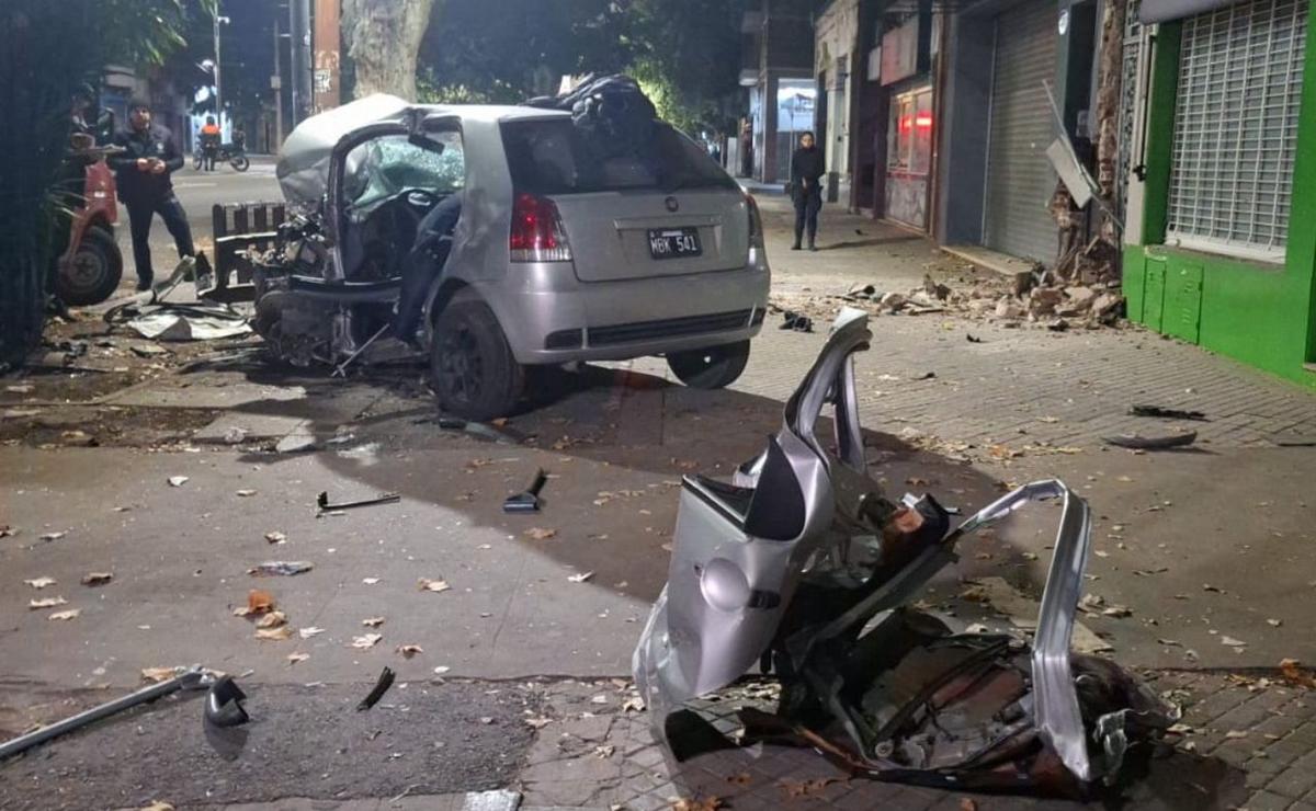 Así quedó el vehículo en San Martín y Amenabar.
