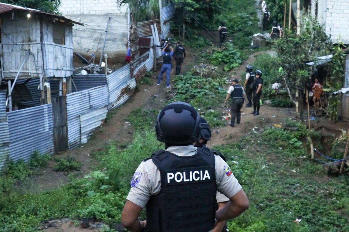 Ecuador: legislatura aprueba que militares apoyen a la policía sin necesidad de estado de excepción