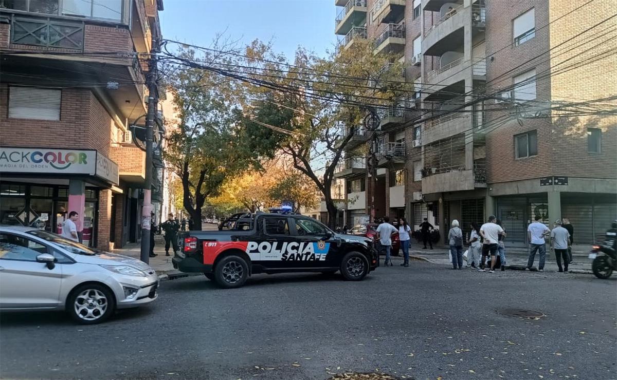 Alerta por presunto explosivo frente a una clínica en Rosario.
