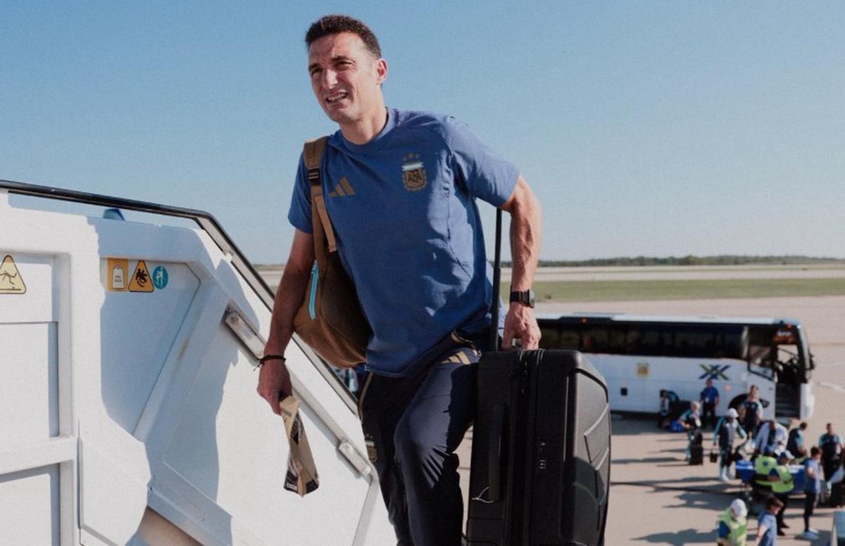 Lionel Scaloni, al viajar a Atlanta (Foto: @Argentina)