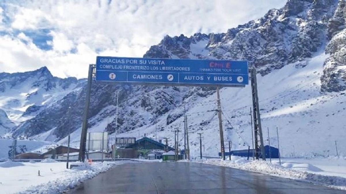 La falta de acceso al paso internacional genera pérdidas millonarias