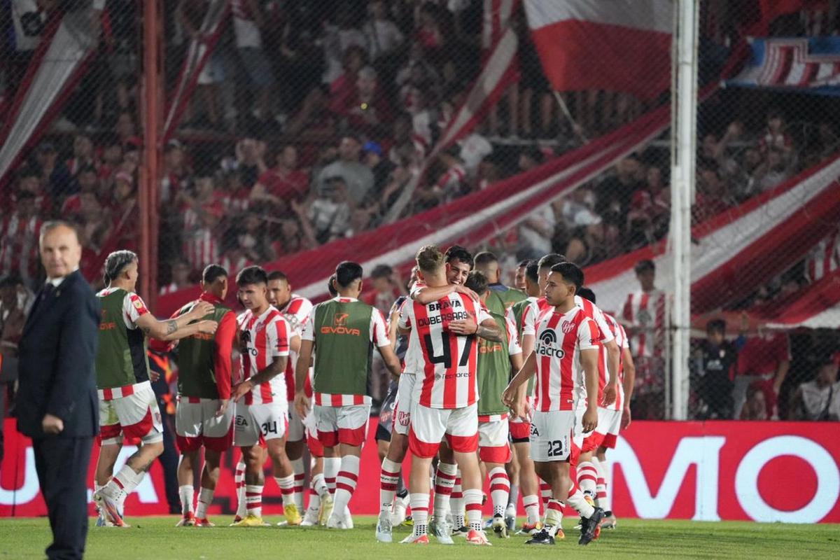 FOTO: Volvé a gritar los goles de Requena y Russo para el triunfo de Instituto