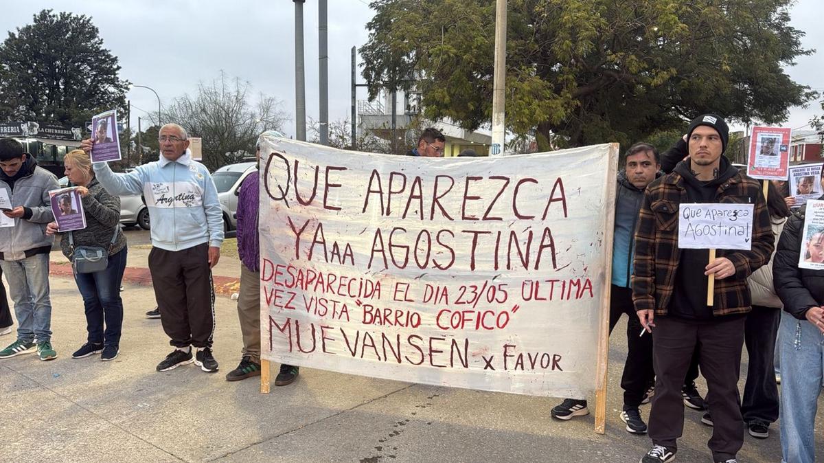 Crece la angustia entre los conocidos de la menor desaparecida. 