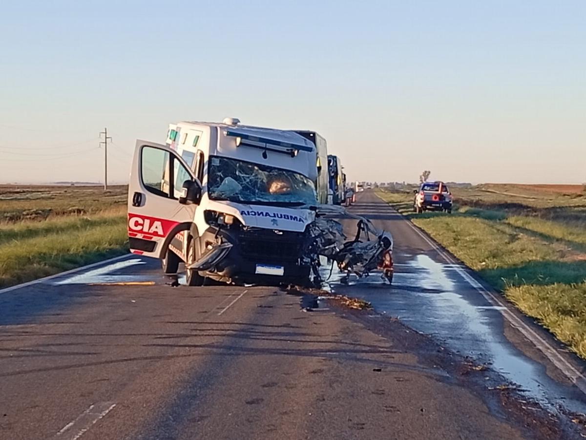 El accidente ocurrió en la Ruta 35 (Foto: Bomberos Voluntarios de Vicuña Mackenna).