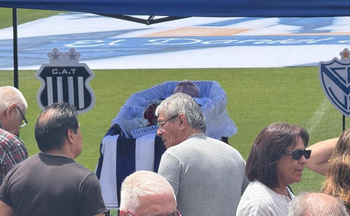 Último adiós a Daniel Willington (foto: Daniel Cáceres/Cadena 3)