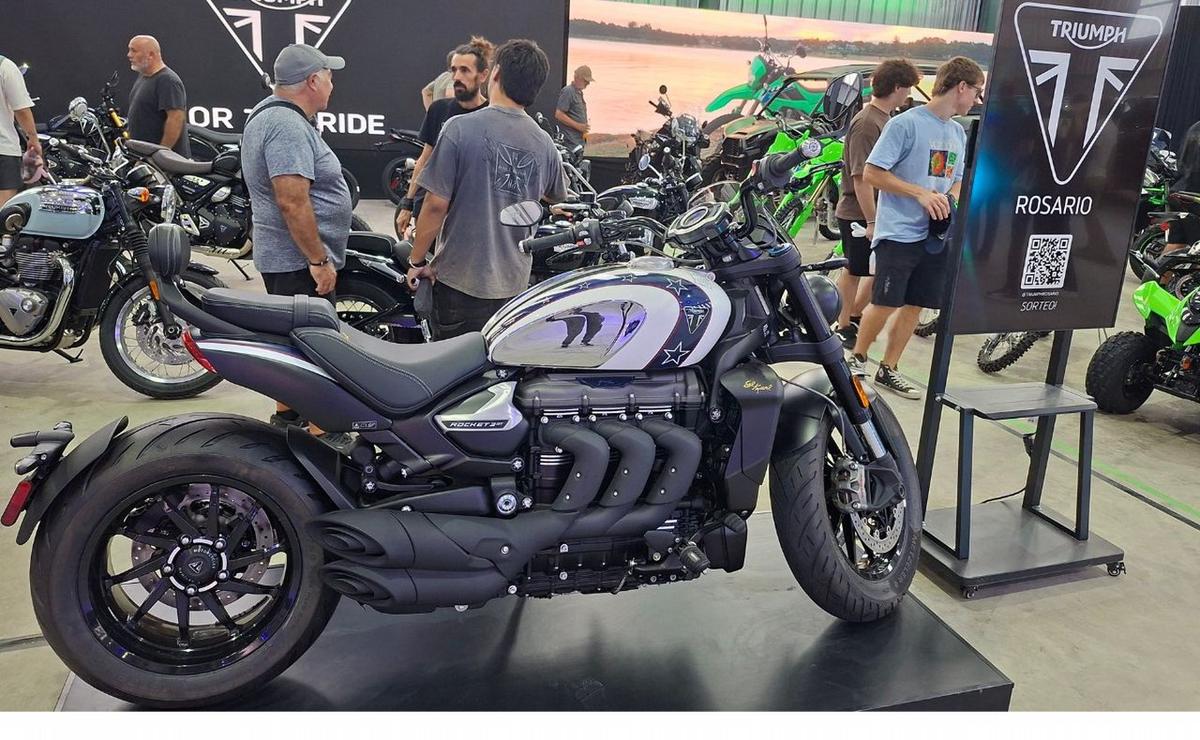 Salón del Automóvil, Funes.