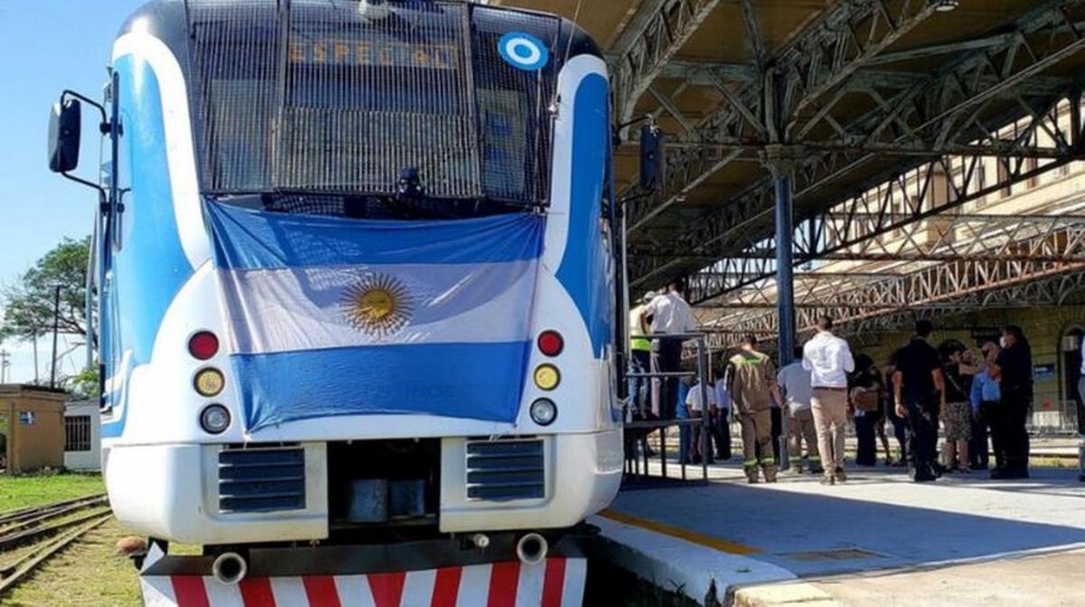 ARCHIVO: Tren Metropolitano en Córdoba.