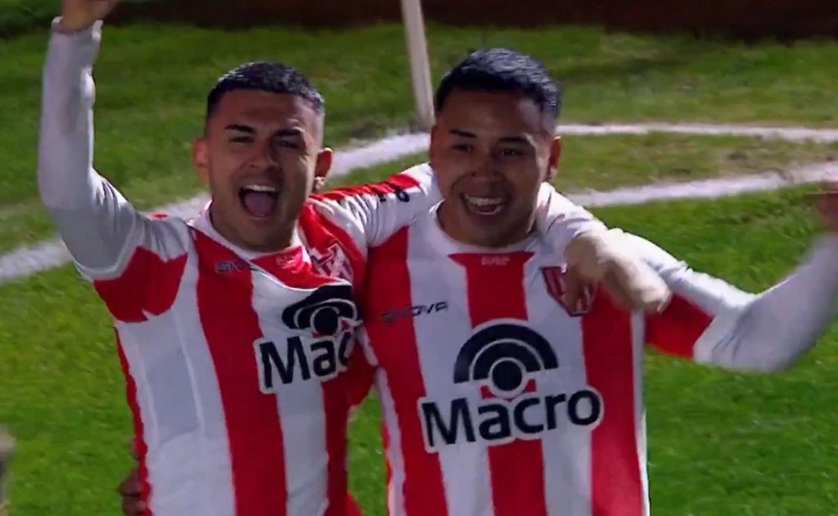 Instituto ganó en el sur bonaerense y se ilusiona. (Foto: Captura TV)