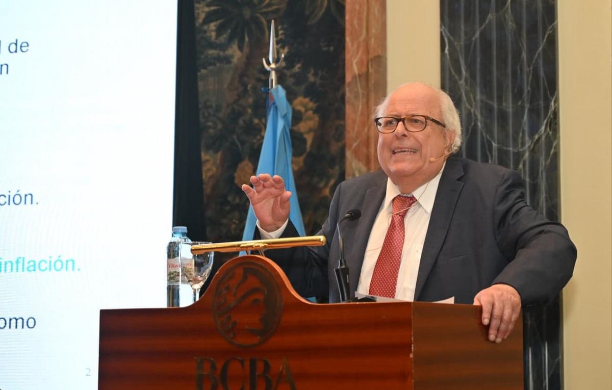 Bolsa de Comercio: expertos debatieron las claves para la estabilidad argentina.