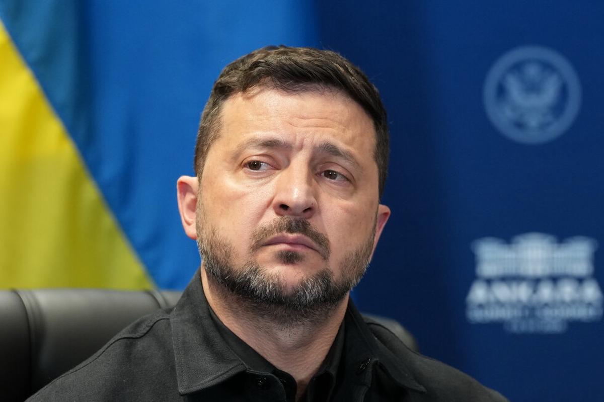 Ataques aéreos rusos matan a 9 en Ucrania, Zelenskyy dice que Rusia emplea más ayuda norcoreana