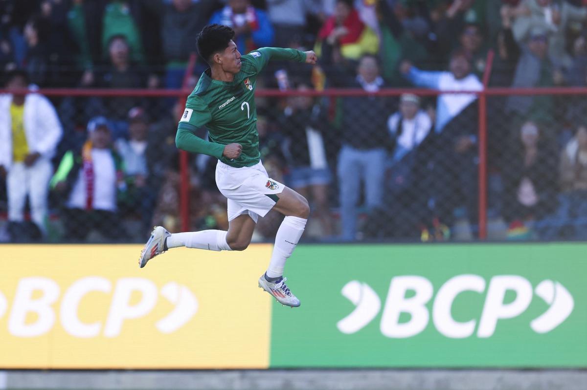 FOTO: Bolivia dio la sorpresa de la fecha y le ganó a Colombia