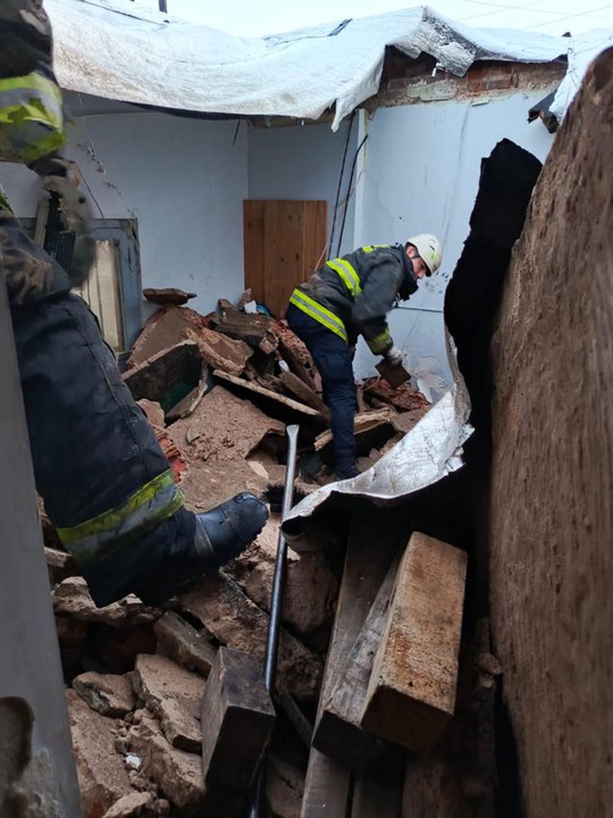 Temporal fatal en Rosario: madre de familia falleció tras derrumbe del techo