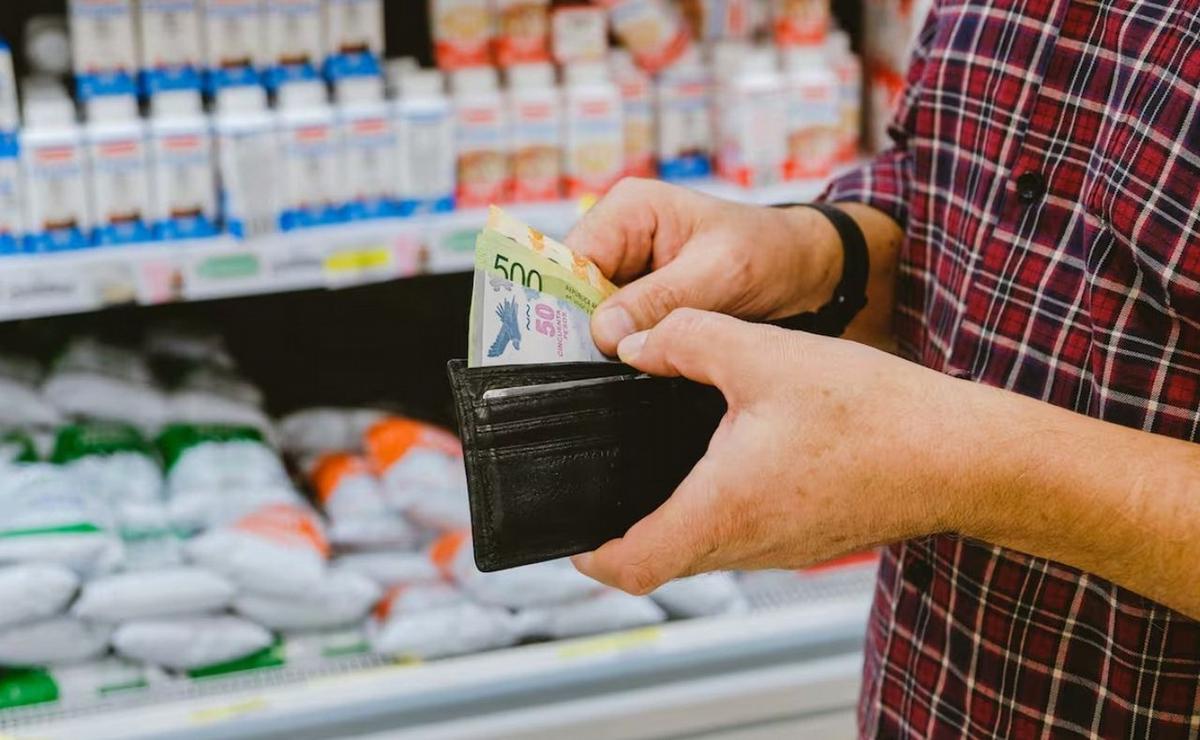El consumo sigue afectado por la caída de la actividad económica.