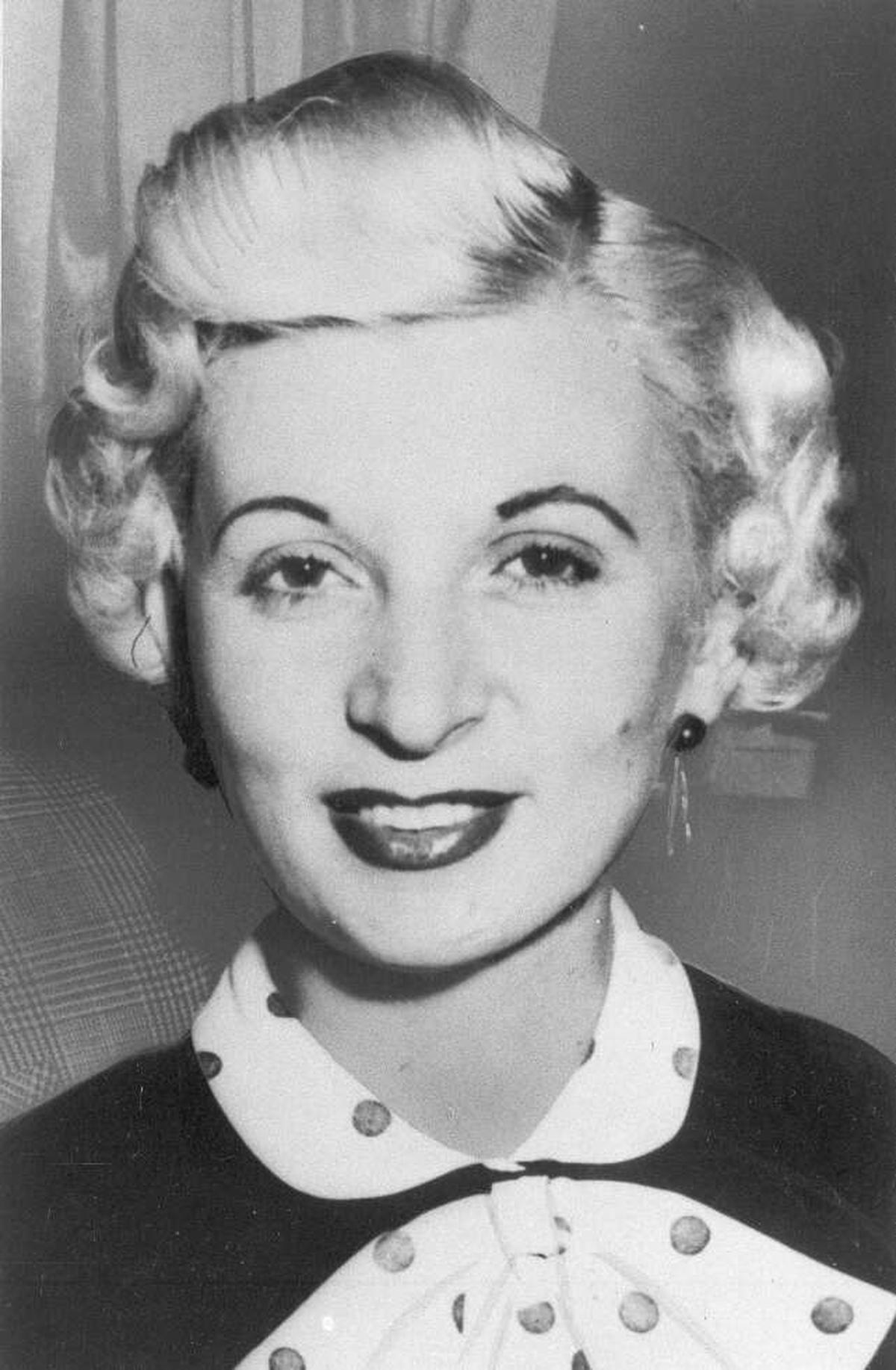 Mujer condenada a la horca en Reino Unido en 1955 por matar a su pareja abusiva recibe el indulto