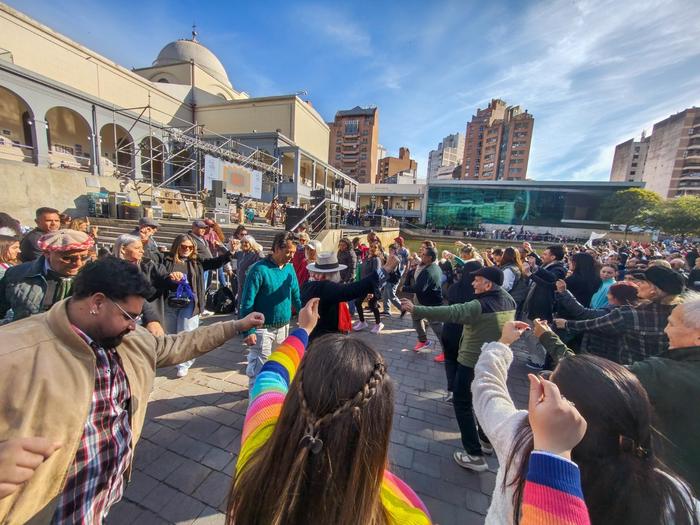 El Día del Folklore convocó a 7 mil personas en el Paseo del Buen Pastor