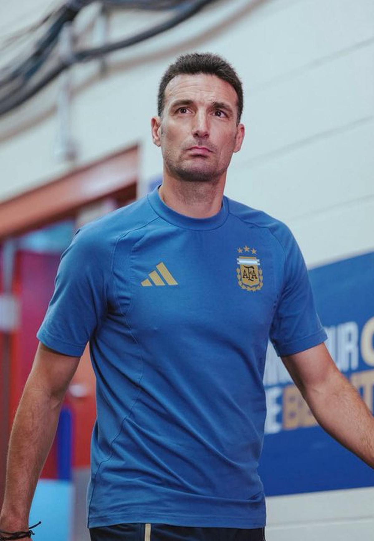 Scaloni no contará con un futbolista, por lesión