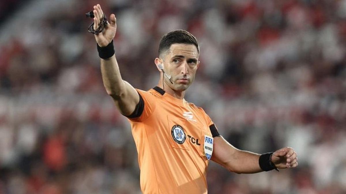 Arasa volverá a dirigir el sábado en el Kempes.