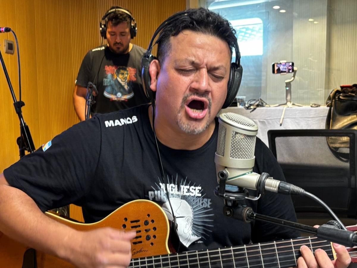 Emilio Morales en Rony en Vivo.