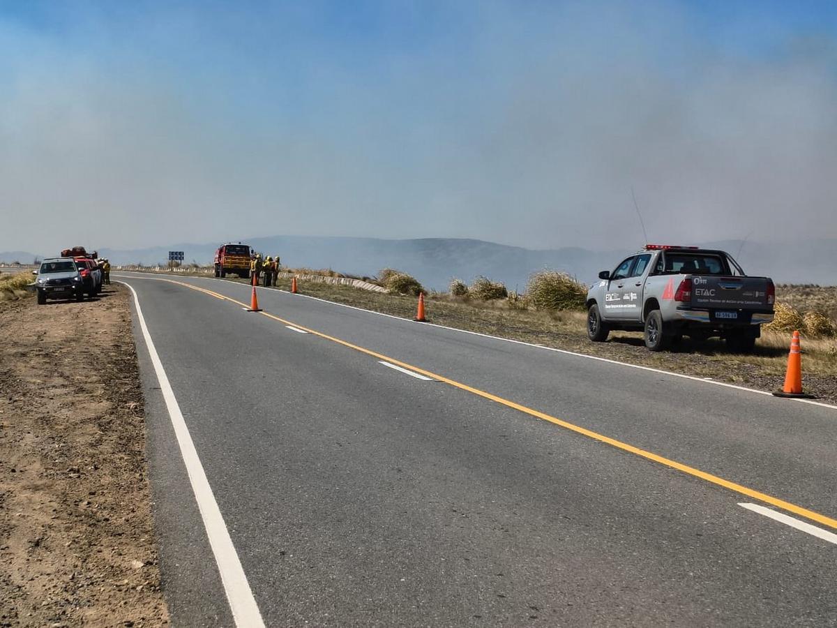 Está cortado el Camino de las Altas Cumbres. (Foto: Policía)