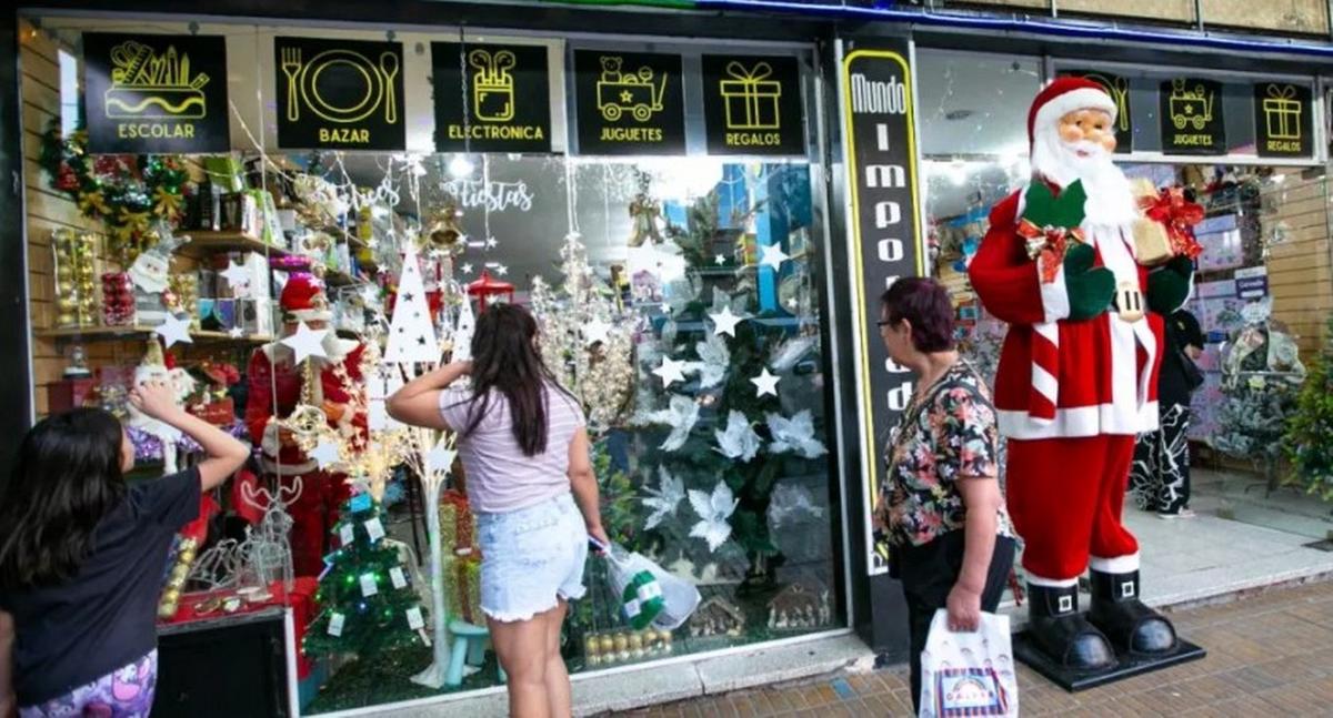 Cómo serán los horarios de comercio y transporte durante las fiestas en Mendoza