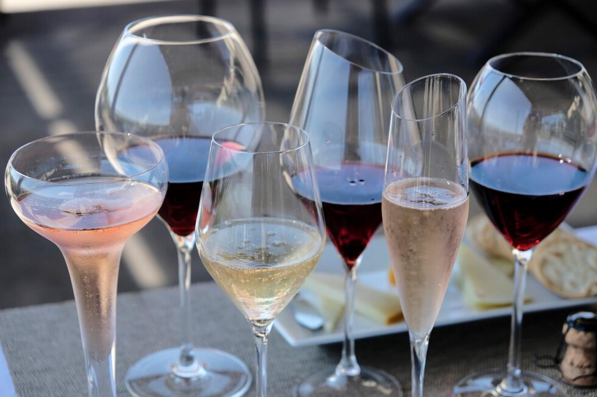 Un estudio encargado por EE.UU. identificó riesgos del alcohol. El gobierno no lo incluyó en sus guías