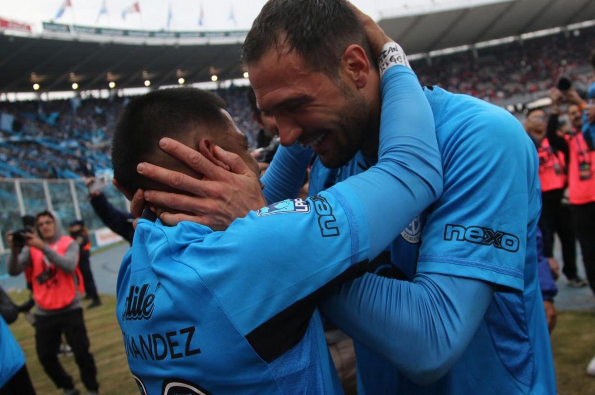 Belgrano celebra el primer título de su historia. (Foto: Daniel Cáceres/C3)