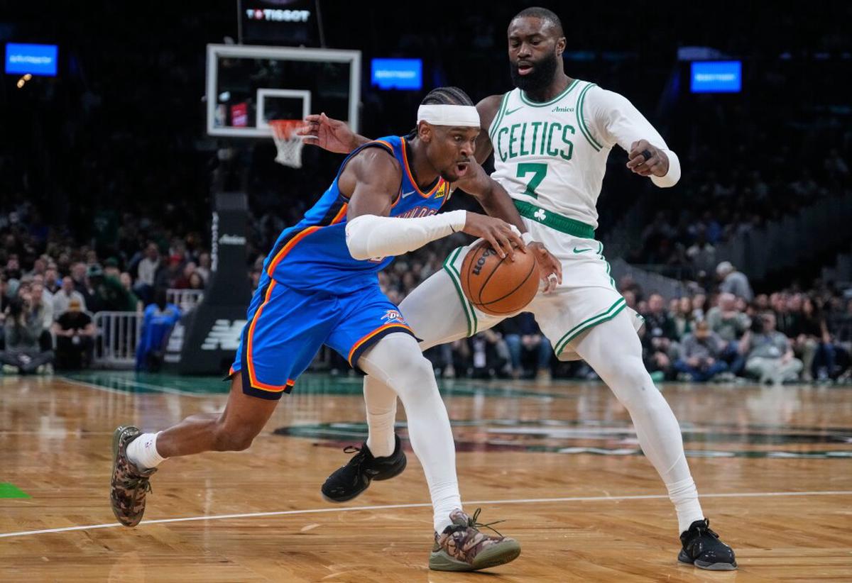 Brown anota 31 y Celtics remontan para vencer 119-109 a Thunder y cortar racha de OKC