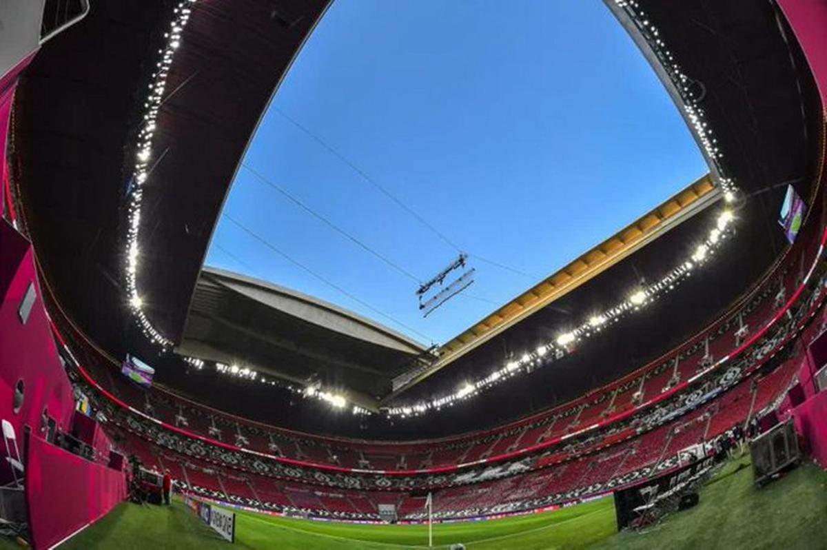 FIFA teme por estadios vacíos