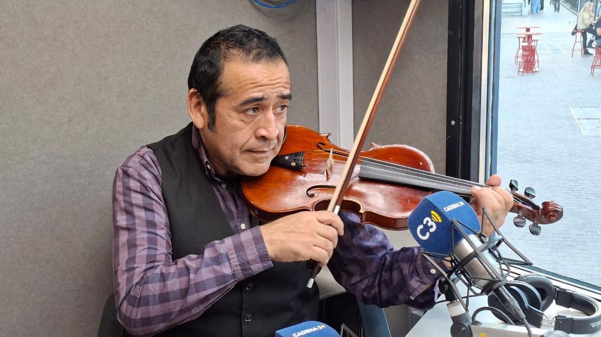 El músico santiagueño celebra la cultura argentina en un escenario emblemático