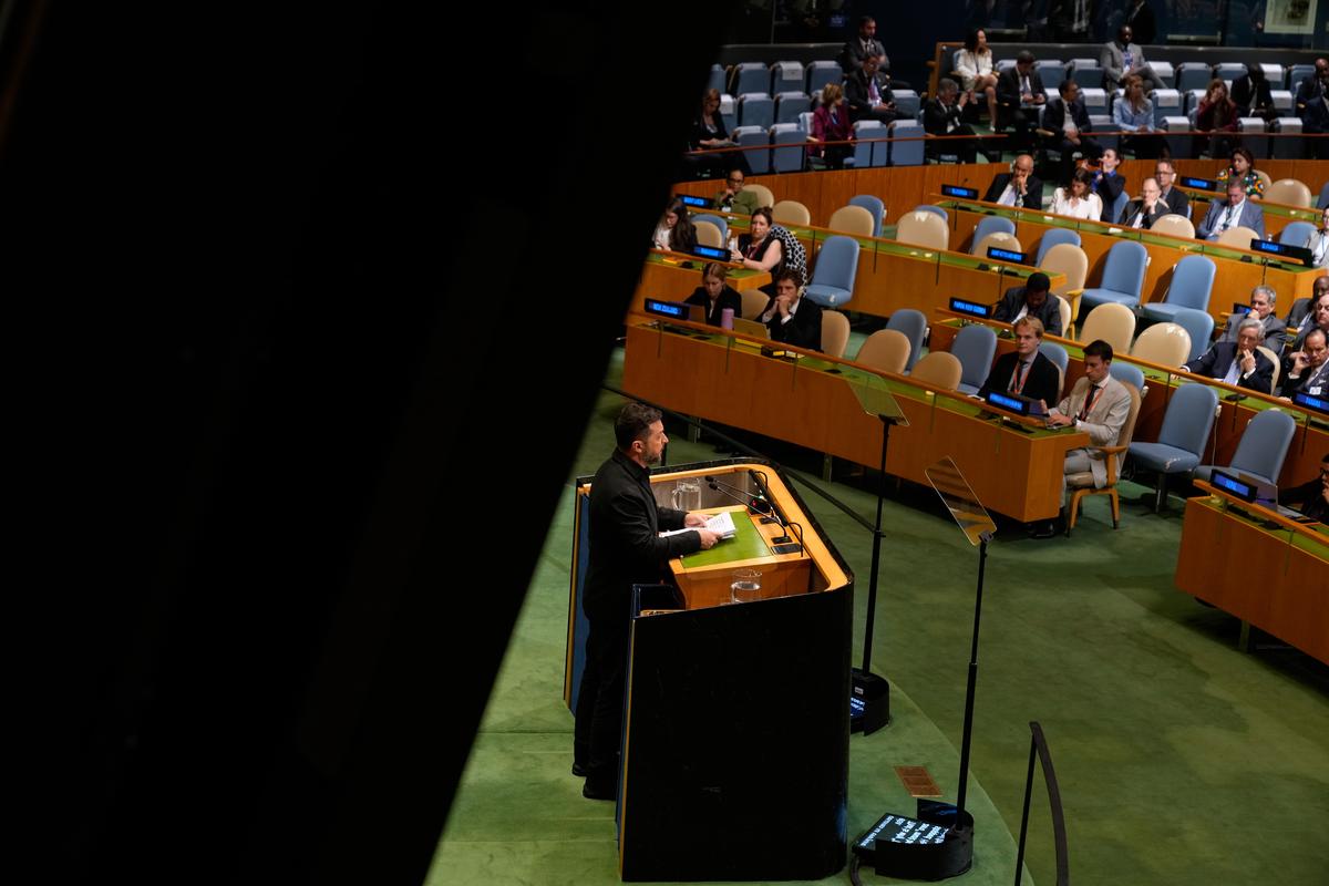 Zelenskyy en la ONU insta a líderes a asfixiar ingresos de Rusia