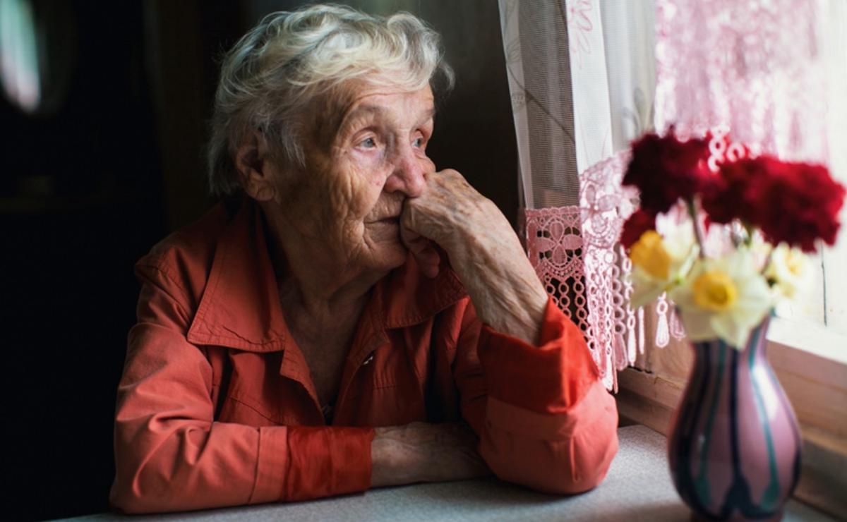 La invisibilidad, una de las mayores discriminaciones que sufren los ancianos.