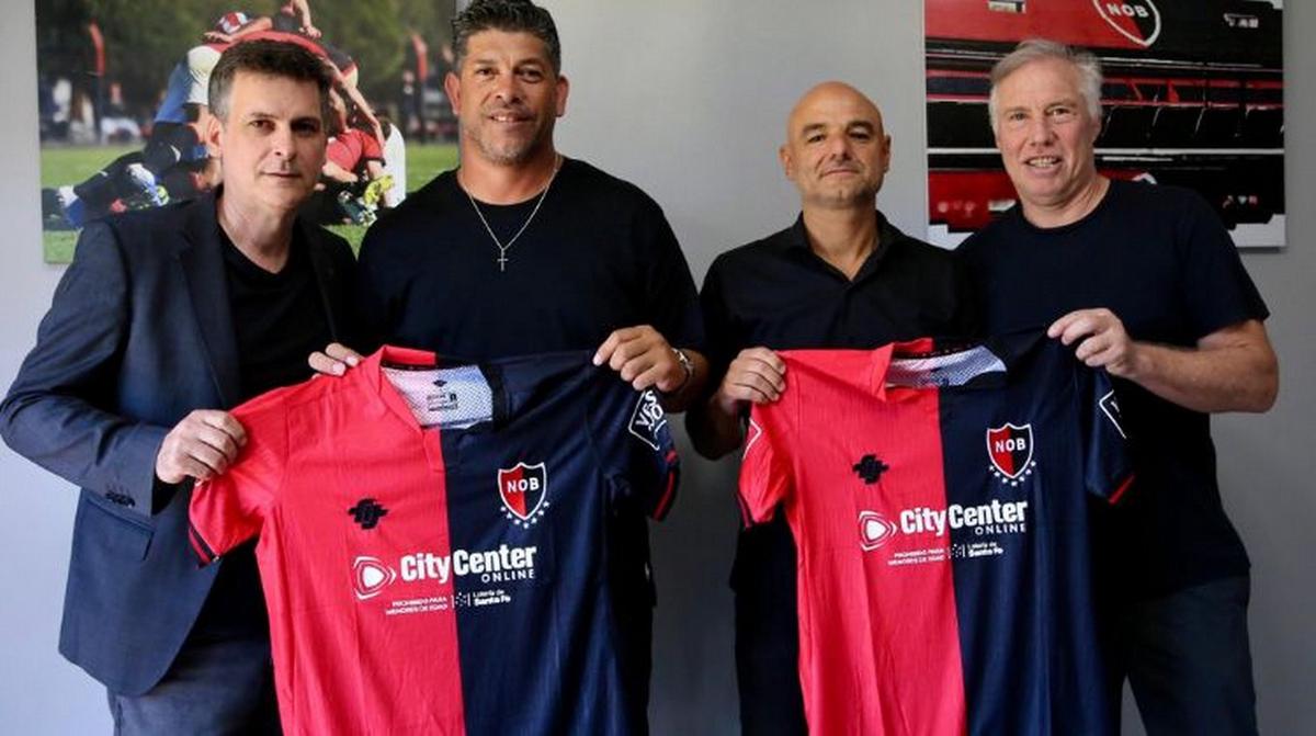 Dirigencia de Newell´s junto a la dupla Orsi - Gómez.