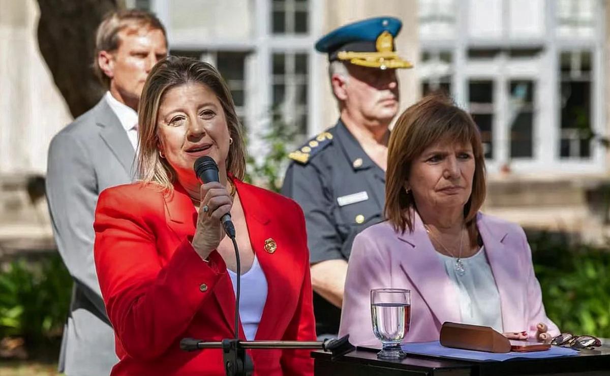 Monteoliva y su antecesora Bullrich.