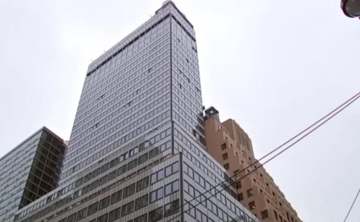 El edificio de 37 pisos del 235 de East 42nd Street.