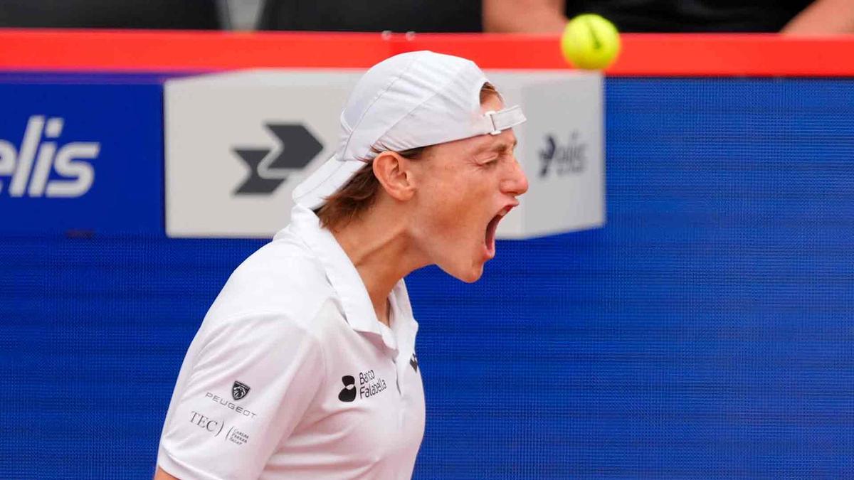 Buse corta con la sequía de casi 20 años para el tenis peruano.