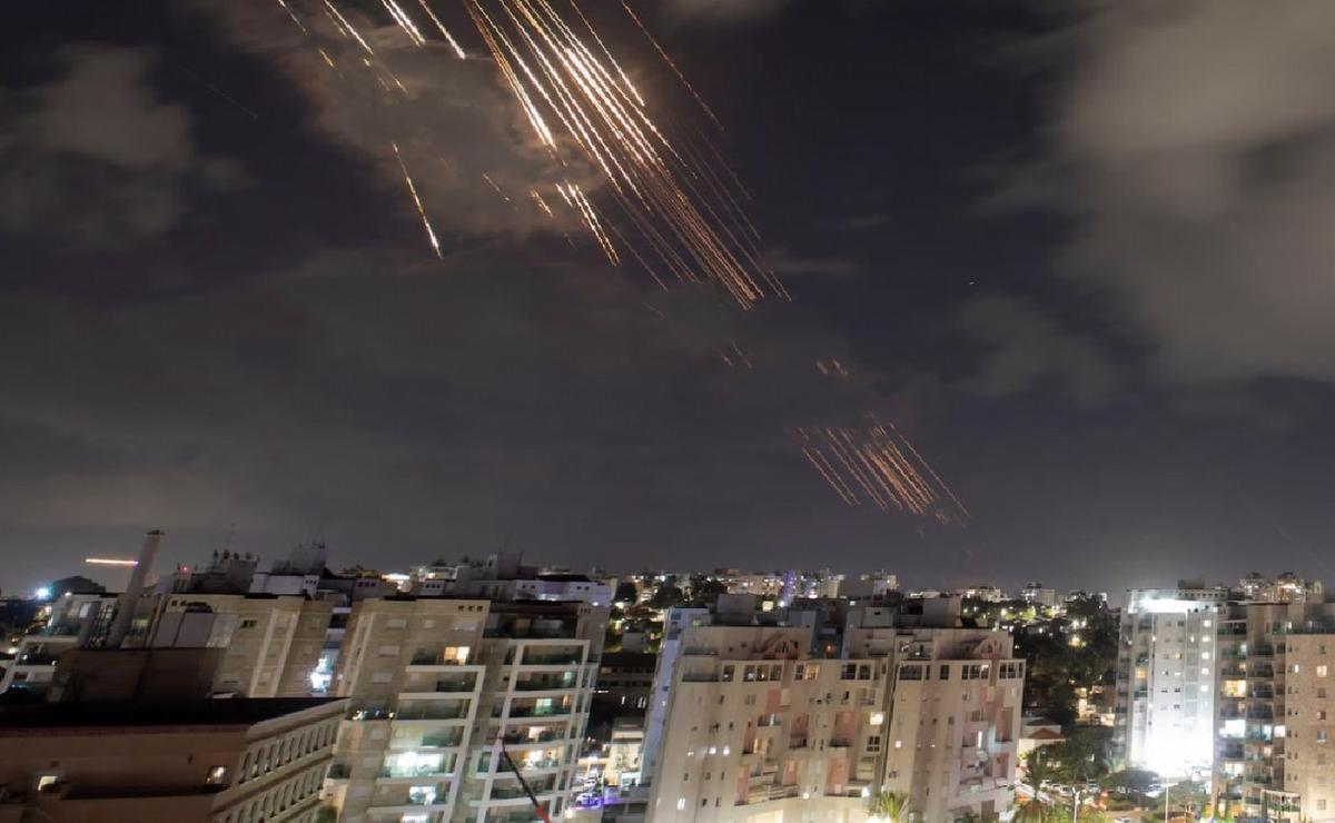 FOTO: Israel fue atacado por Irán y activó la cúpula de hierro. (Foto: AFP)