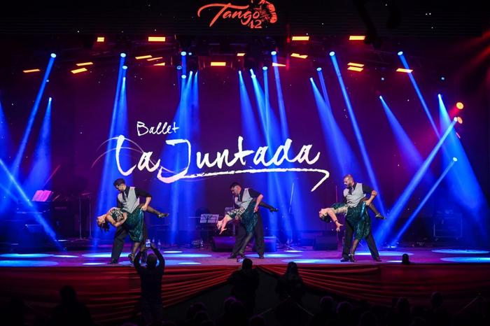 Nahuel Pennisi, figura de la noche inaugural del Festival Nacional de Tango de La Falda