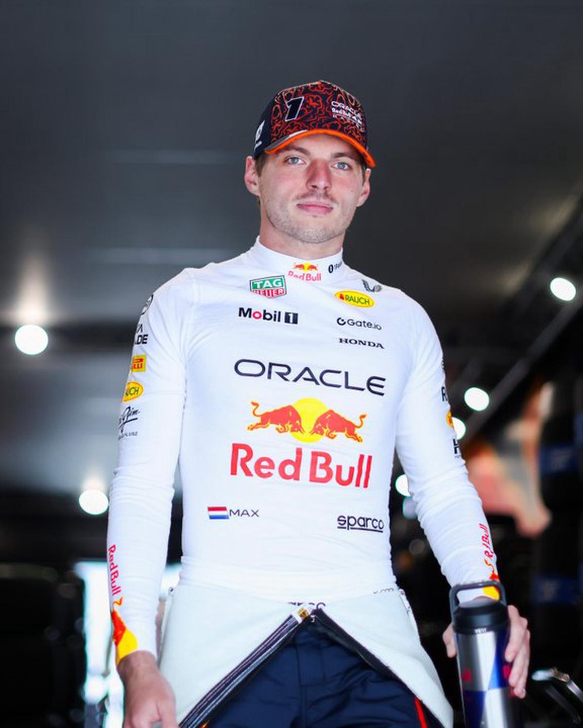 Max Verstappen choca a Ezequiel Pérez Companc en el GT World Challenge Europe