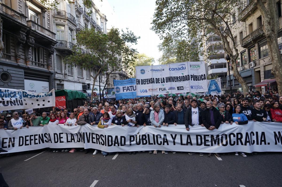 Habrá una nueva marcha en defensa de la universidad pública a mediados de octubre. (NA)