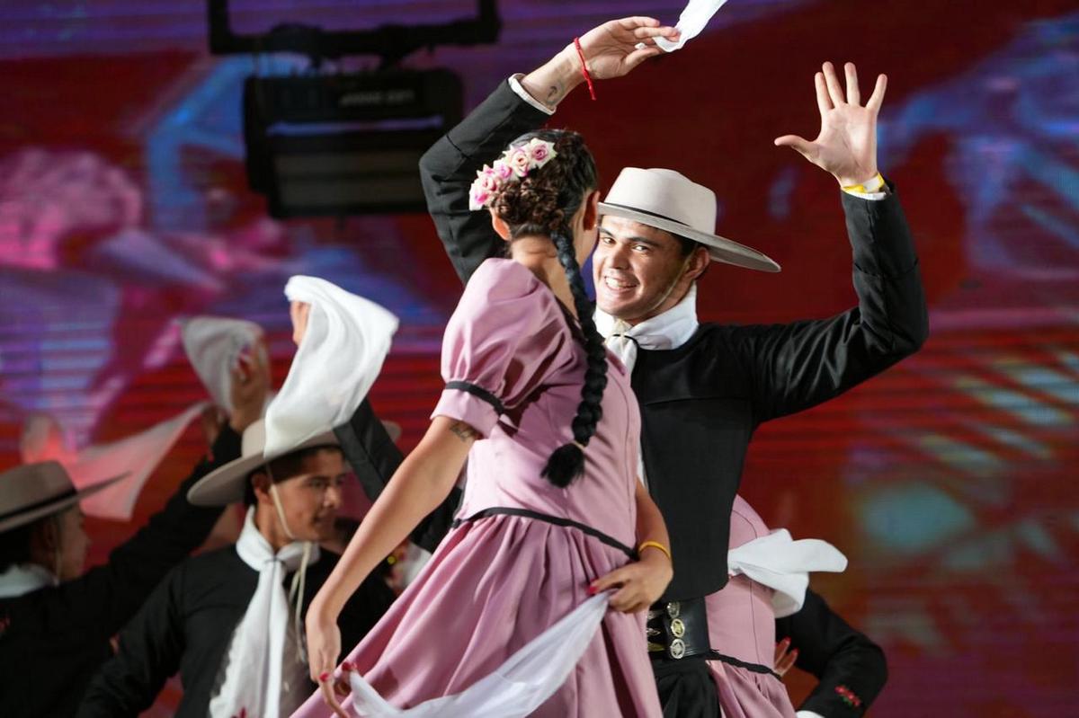 FOTO: El Festival de Jesús María a puro color y coraje.  