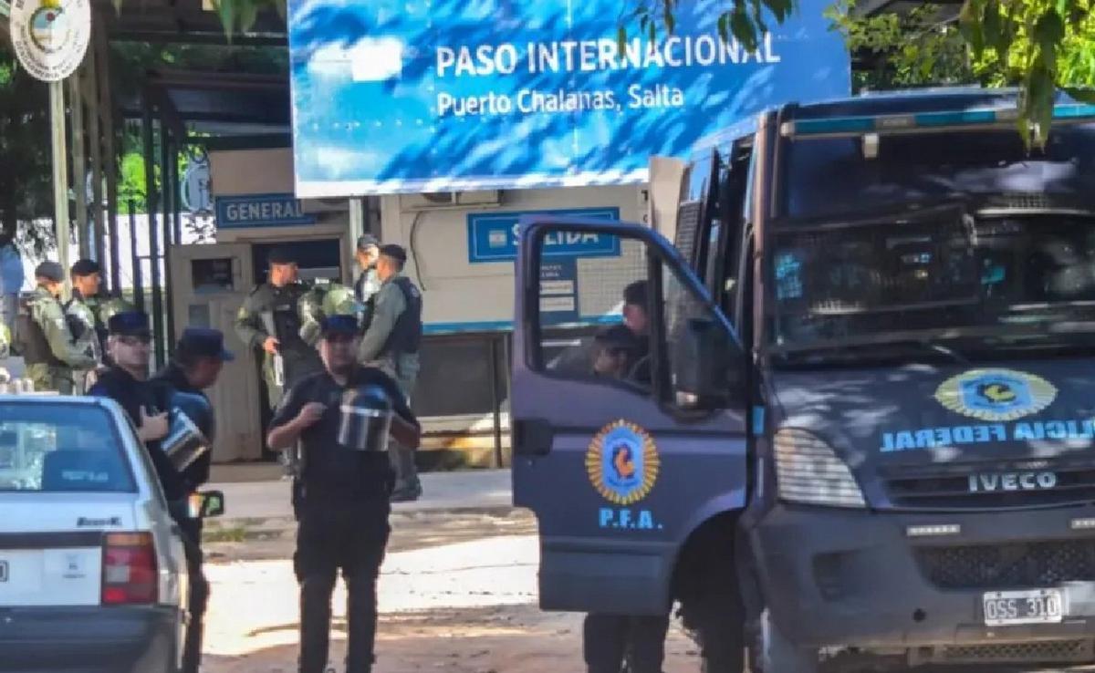Detienen a un policía en Aguas Blancas por robarle a una mujer. (Foto: ilustrativa)