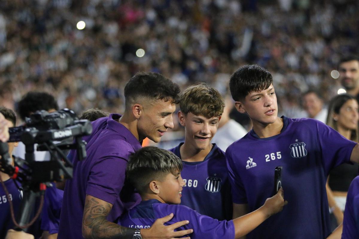 FOTO: Todo es alegría en Talleres por el título de la Supercopa Internacional. 