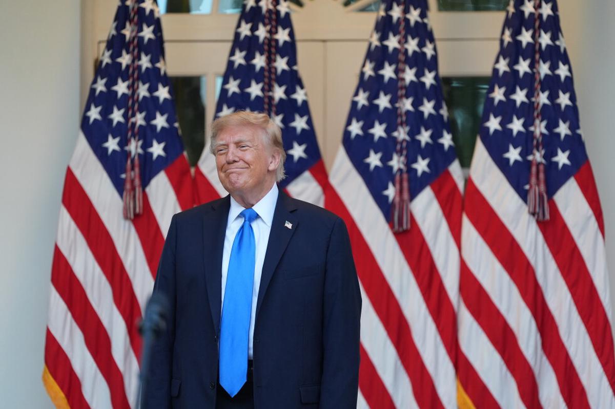 Trump recurre a una estrategia económica y militar para presionar a Irán