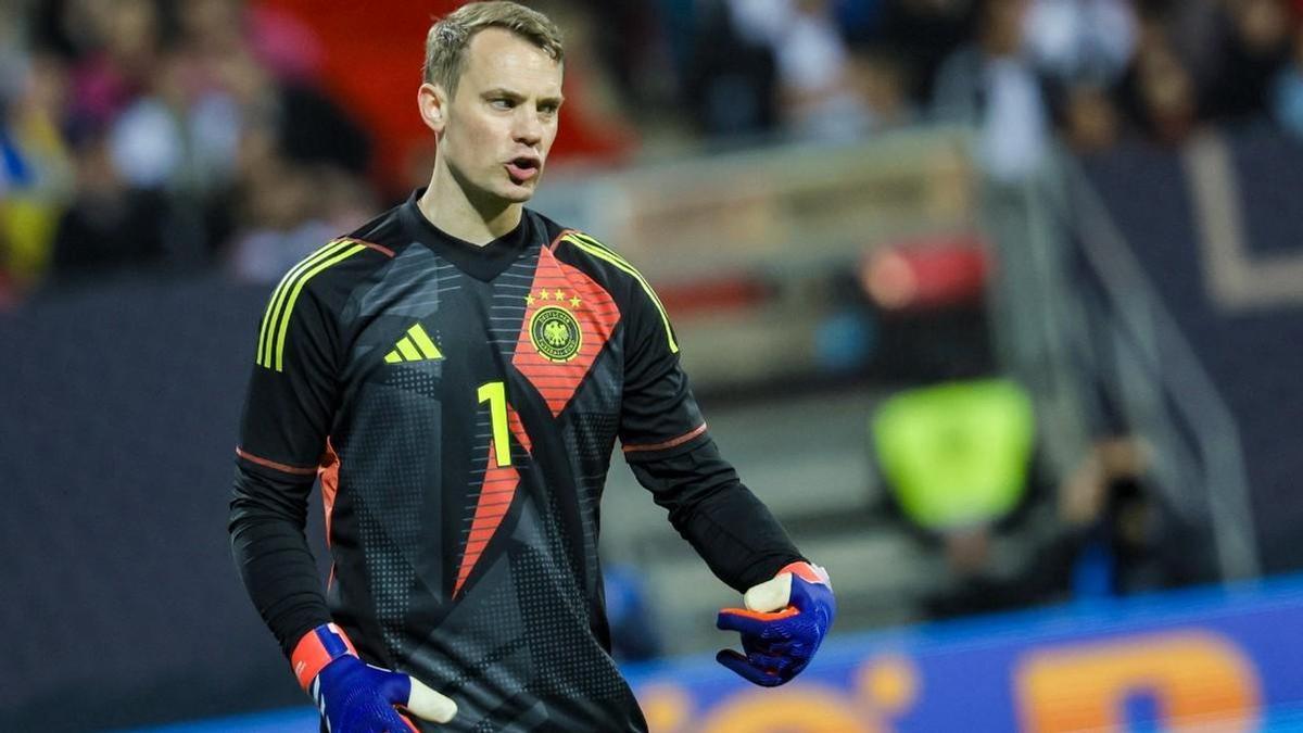 Neuer sale del retiro en la selección de Alemania para disputar el Mundial.