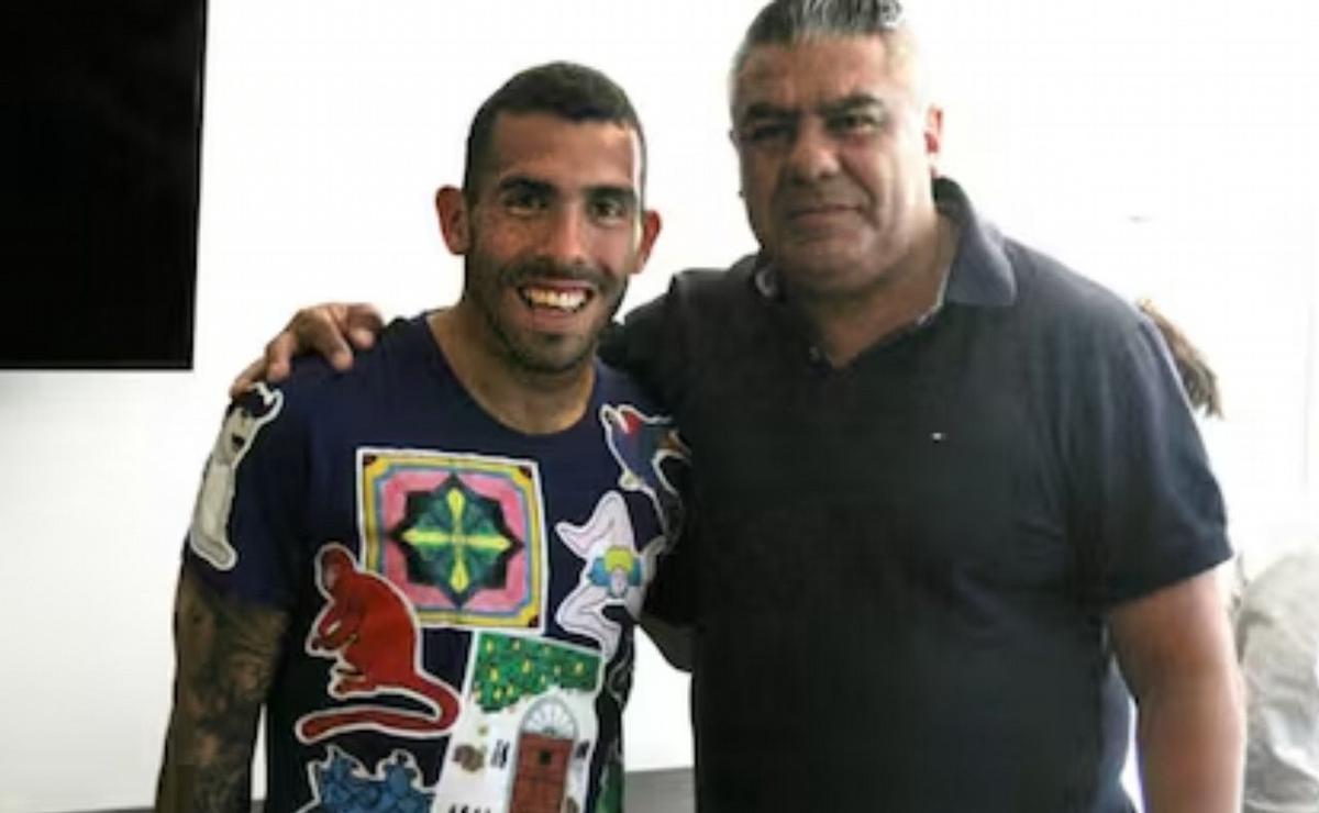 Carlos Tévez y Claudio Tapia.