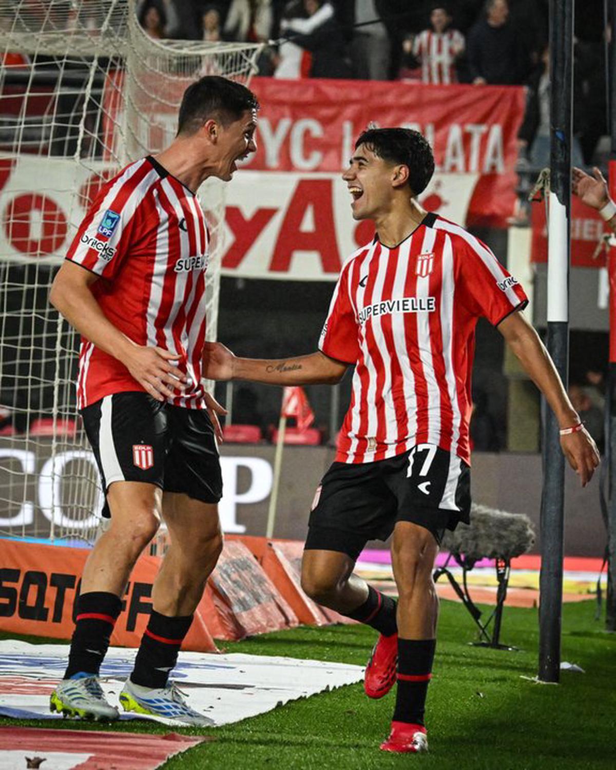 Estudiantes buscará comenzar la serie con el pie derecho.