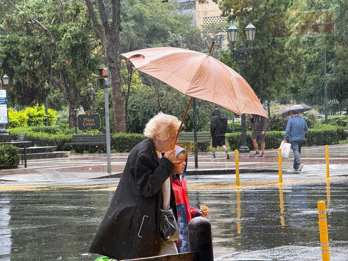 Lluvias y tormentas en Córdoba. (Foto: Daniel Cáceres/Cadena 3)