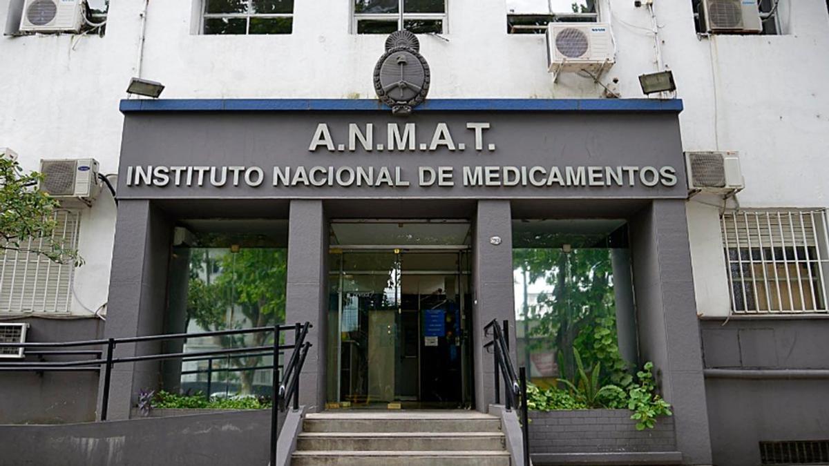 ANMAT prohíbe productos médicos falsificados relacionados a implantes ortopédicos
